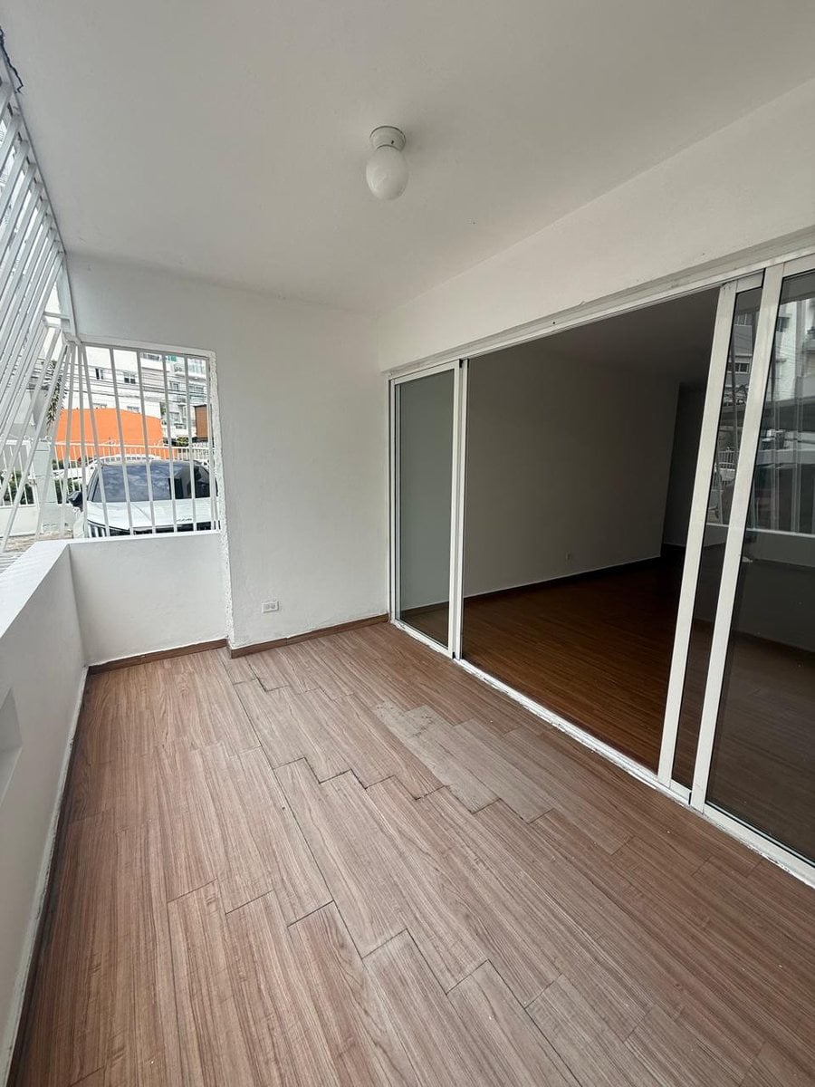 Apartamento de 2 Habitaciones en Venta Excelente Ubicación – foto 7