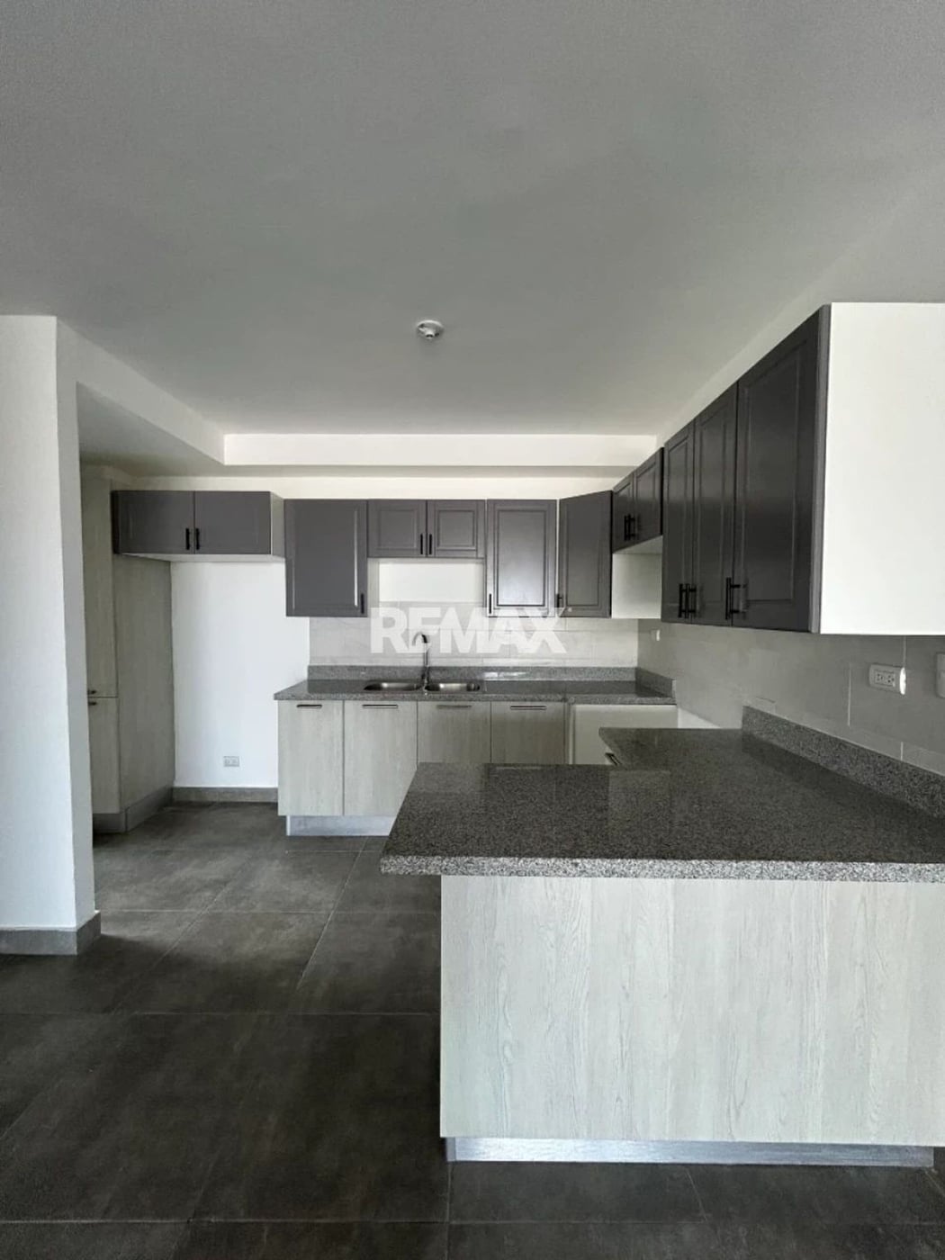 APARTAMENTO EN ALQUILER JARDINES DEL SUR – foto 1