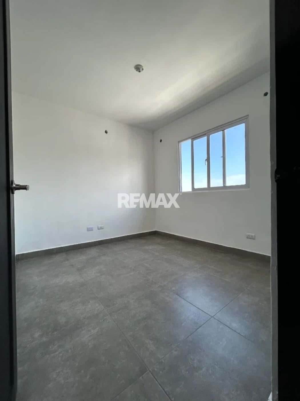 APARTAMENTO EN ALQUILER JARDINES DEL SUR – foto 4