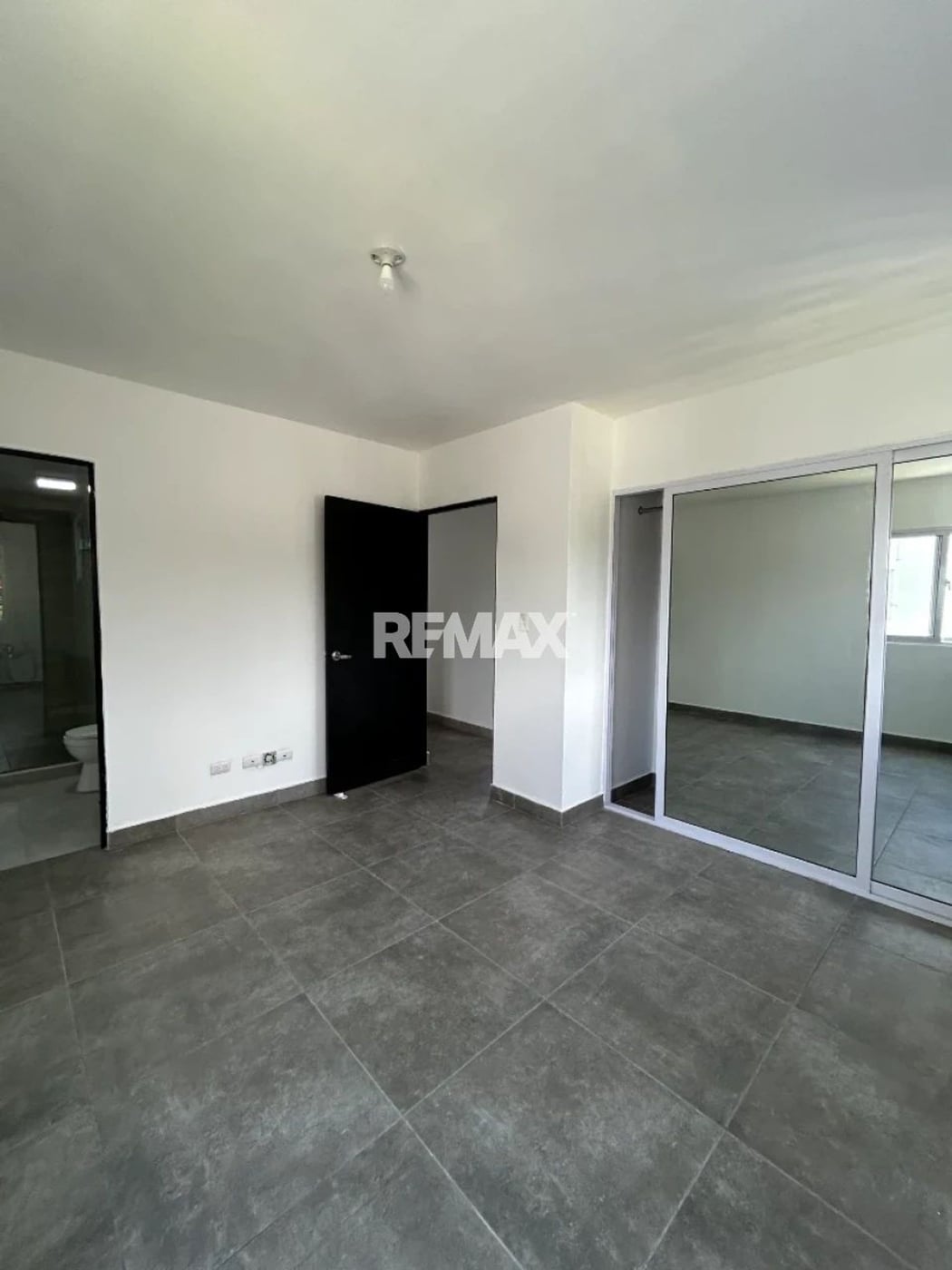APARTAMENTO EN ALQUILER JARDINES DEL SUR – foto 3