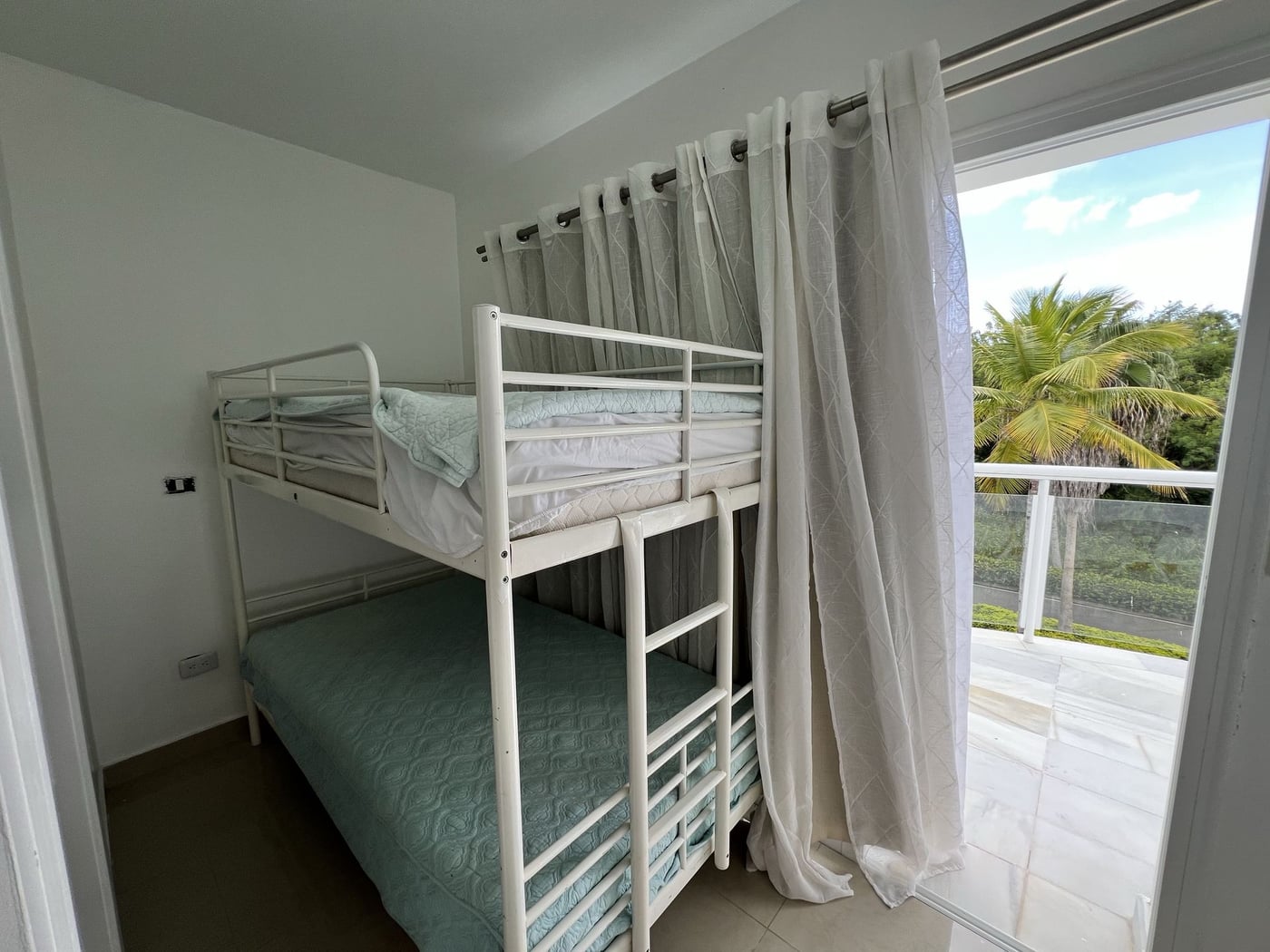 APARTAMENTO EN VENTA 3 DORMITORIOS PLAYA NUEVA ROM – foto 11