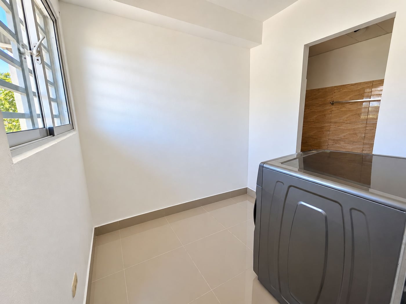 APTO. EN VENTA AMUEBLADO EN LOS CORALES DEL SUR – foto 7