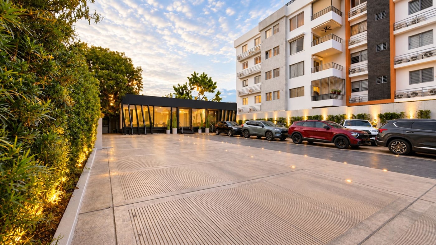 Local comercial en alquiler 600 m² calle armando o – foto 1