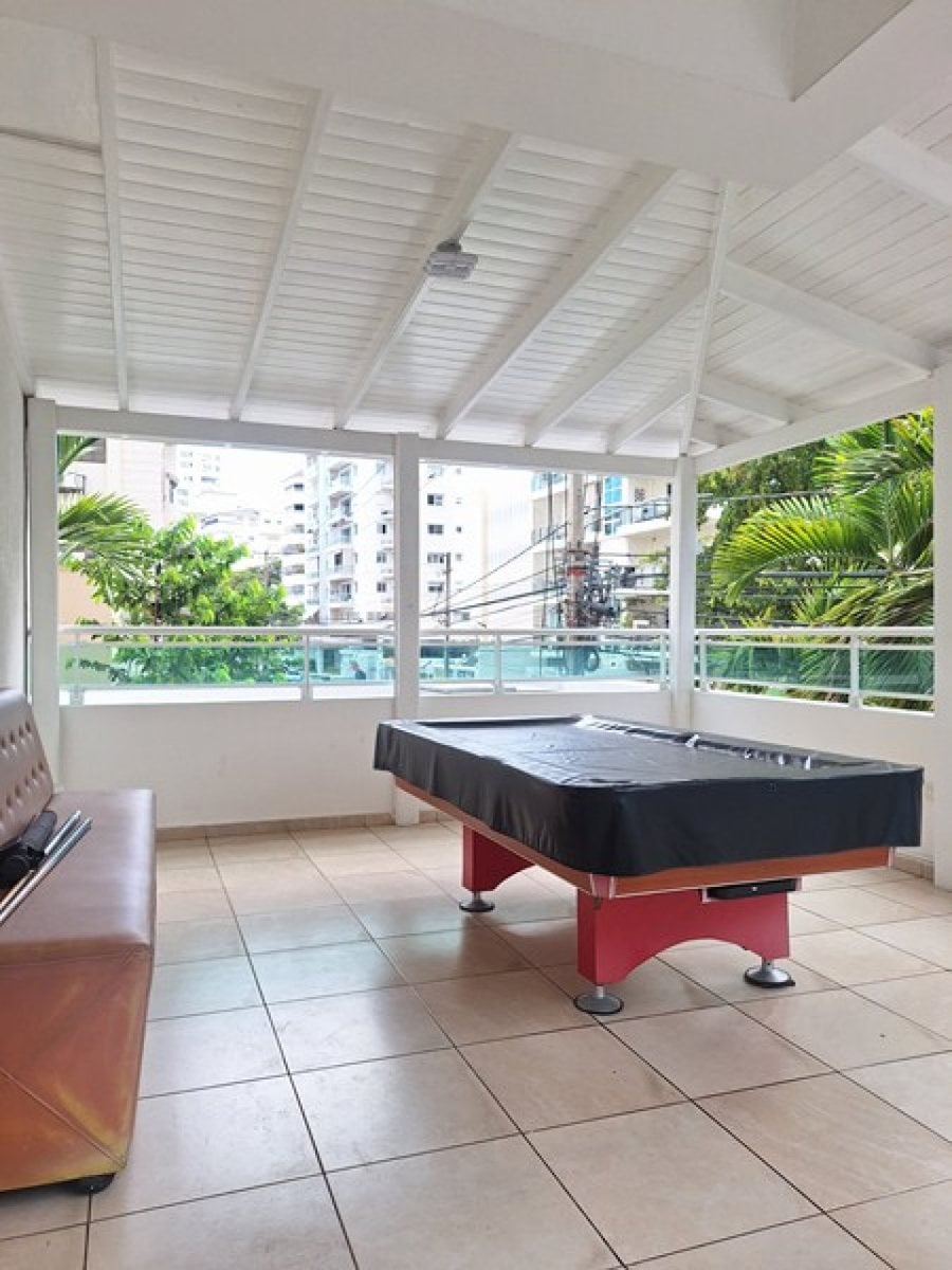 Apartamento con terraza privada – foto 4