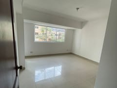 Apartamento en venta en Reventa en Piantini, torre – foto 12