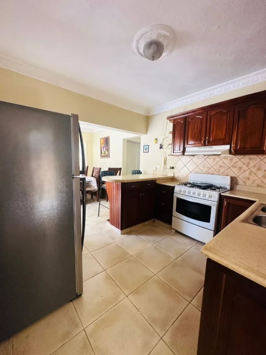 Hermosa villa de 2 niveles en Juan Dolio – foto 11