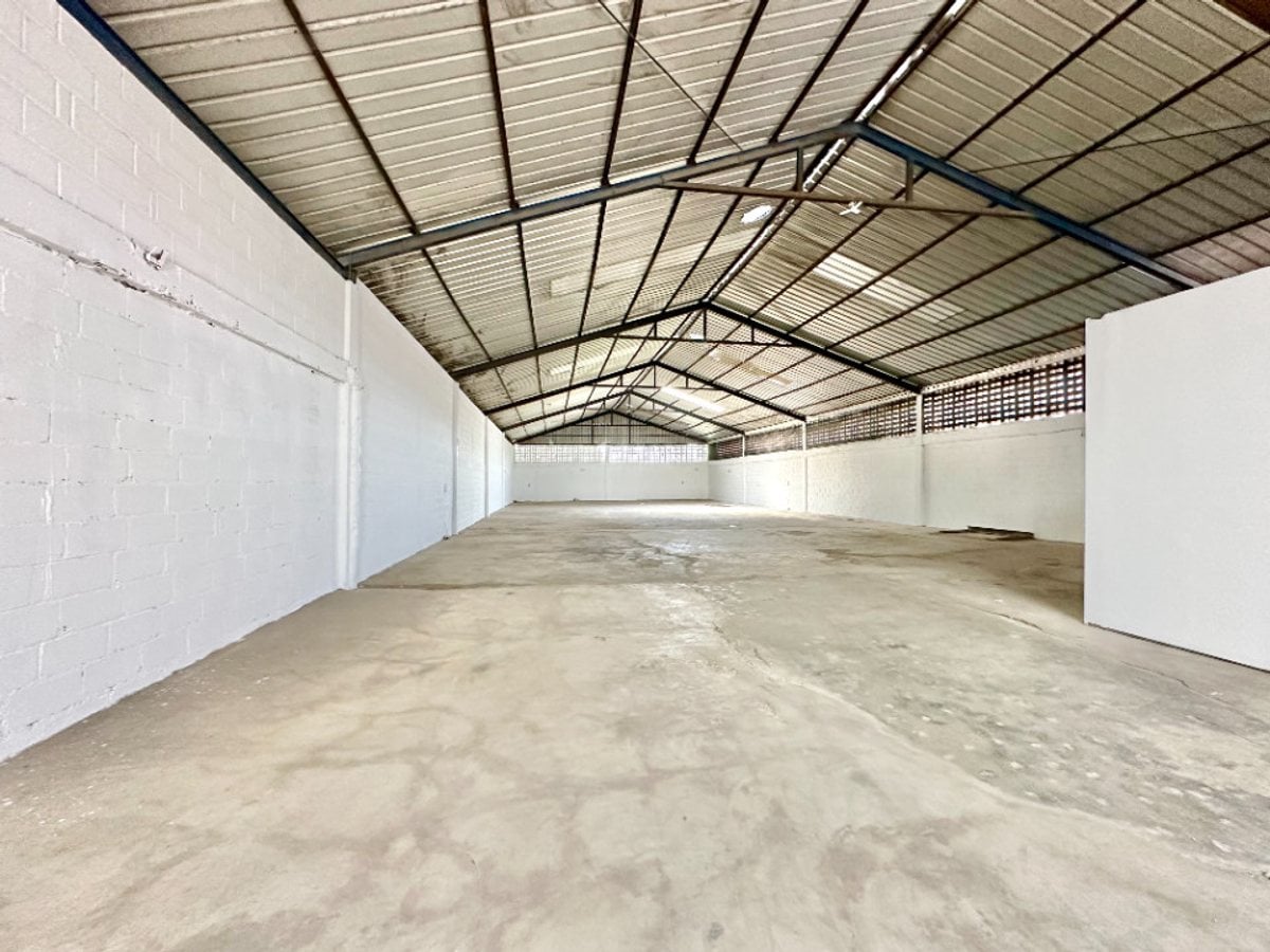 Propiedad Industrial en Ensanche Pérez, Santiago – foto 1