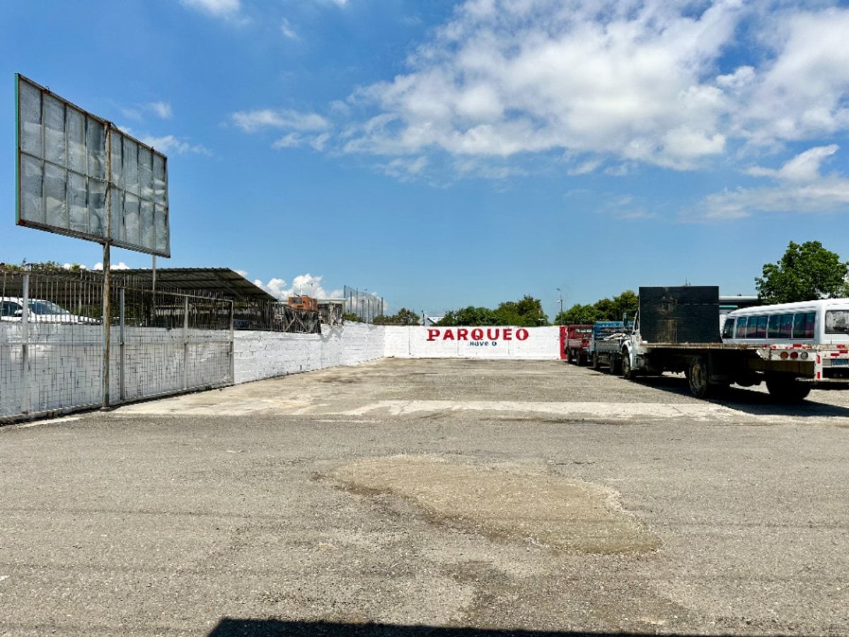 Propiedad Industrial en Ensanche Pérez, Santiago – foto 3