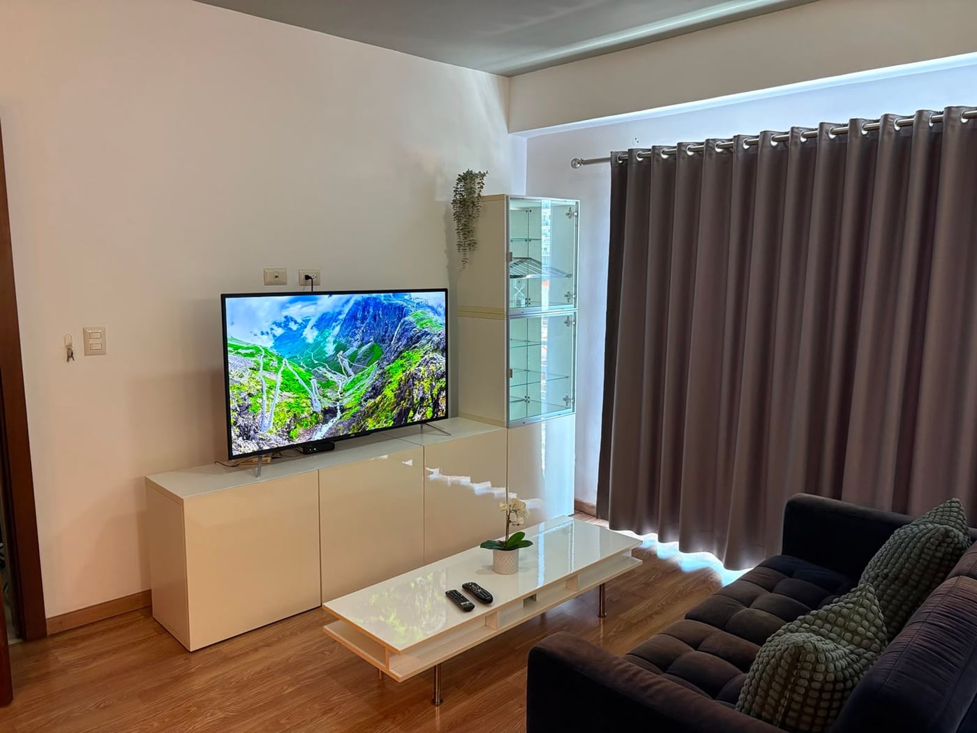 VENTA APTO 2H Y 2PARQUEOS EN EVARISTO MORALES – foto 3