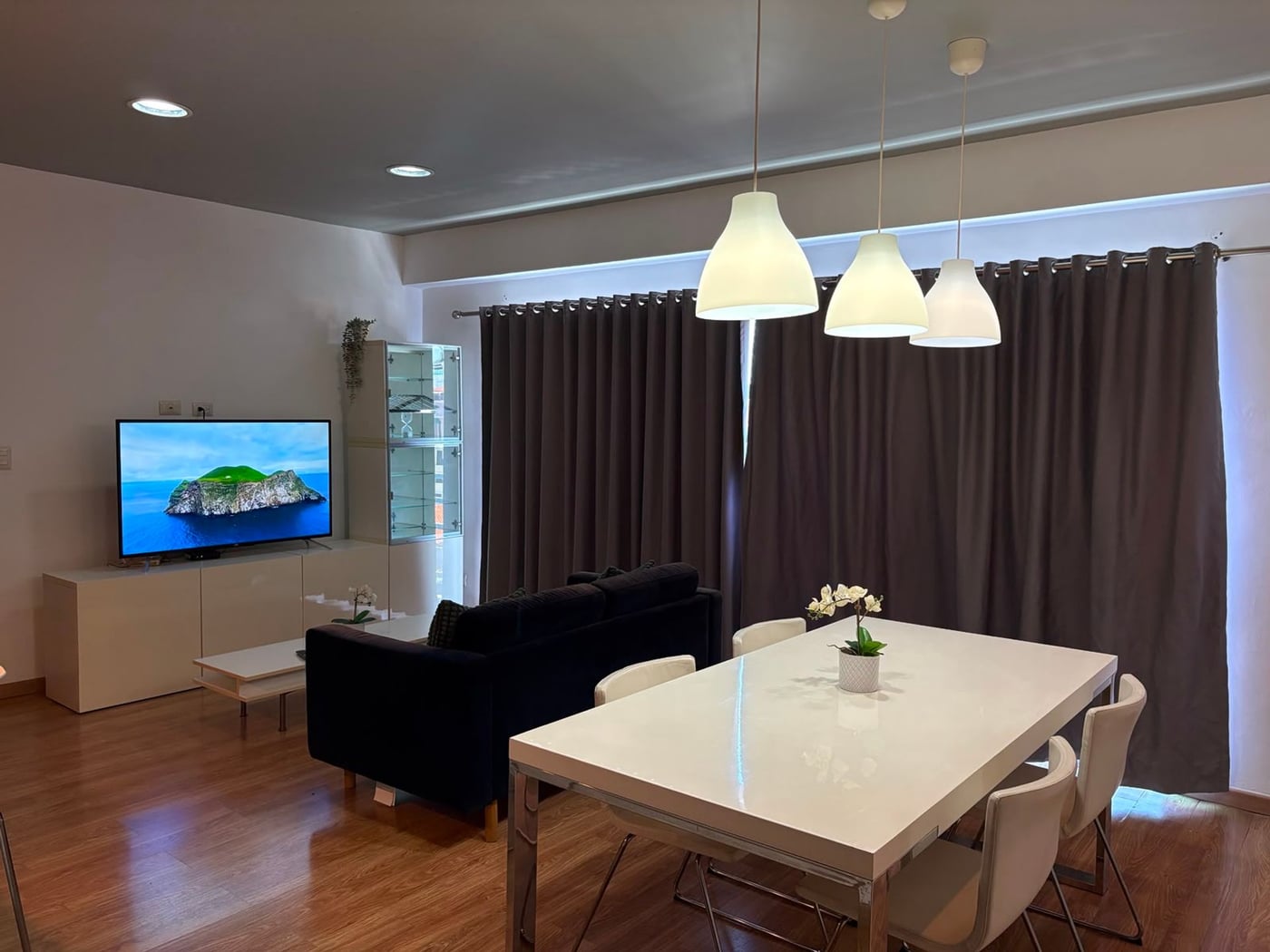 VENTA APTO 2H Y 2PARQUEOS EN EVARISTO MORALES – foto 2