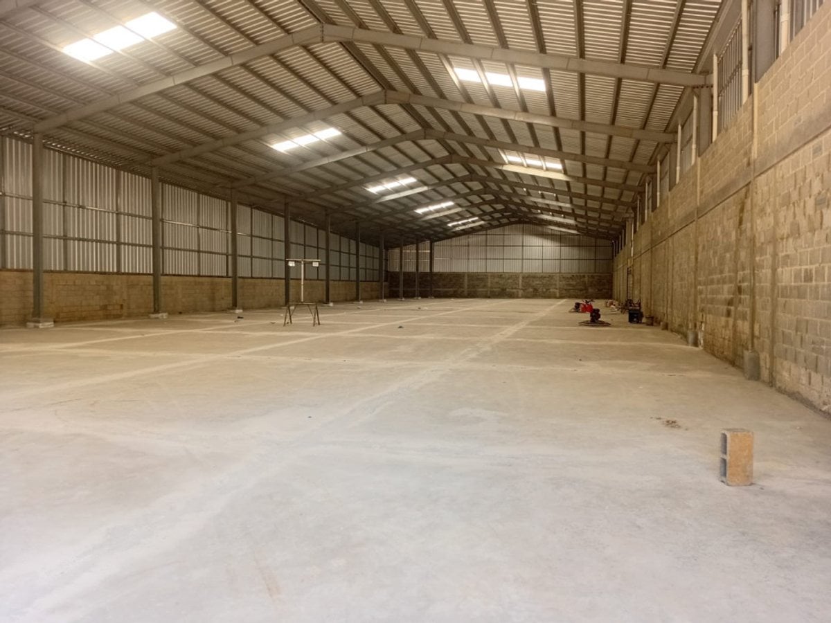 Nave industrial en Alquiler en Quintas Sueño – foto 4