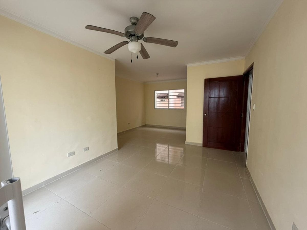 ALQUILO Apartamento 2do Piso En El KM 20 De Las Américas – foto 4
