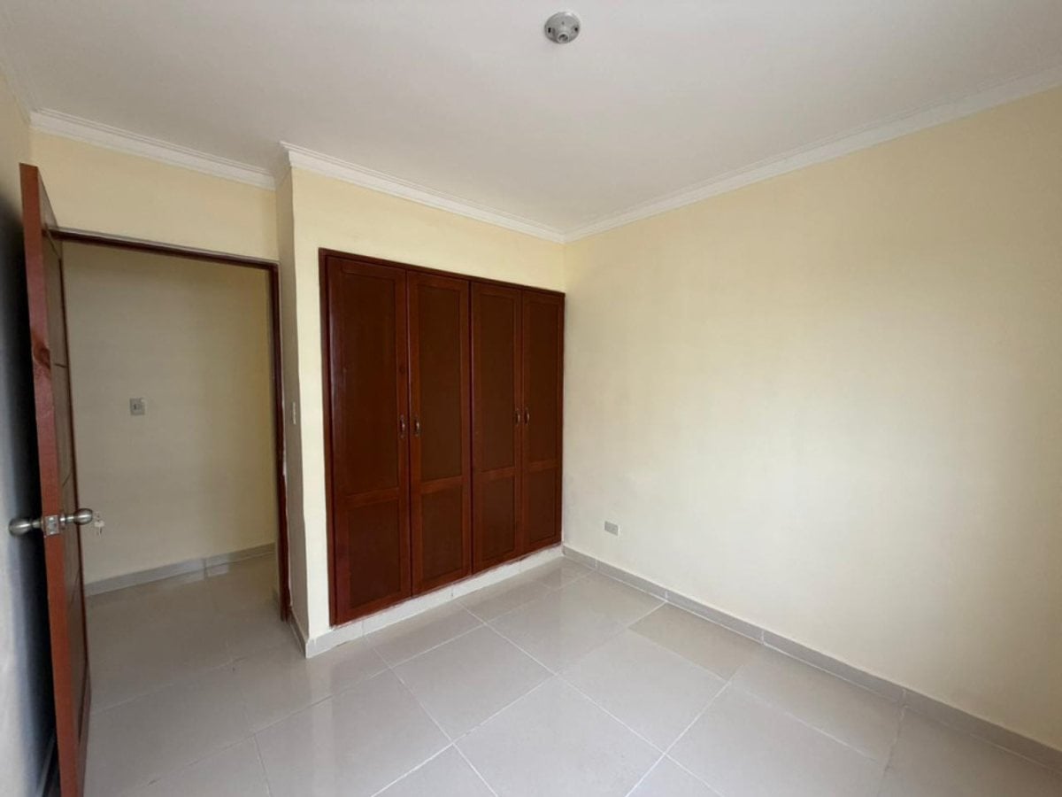ALQUILO Apartamento 2do Piso En El KM 20 De Las Américas – foto 7
