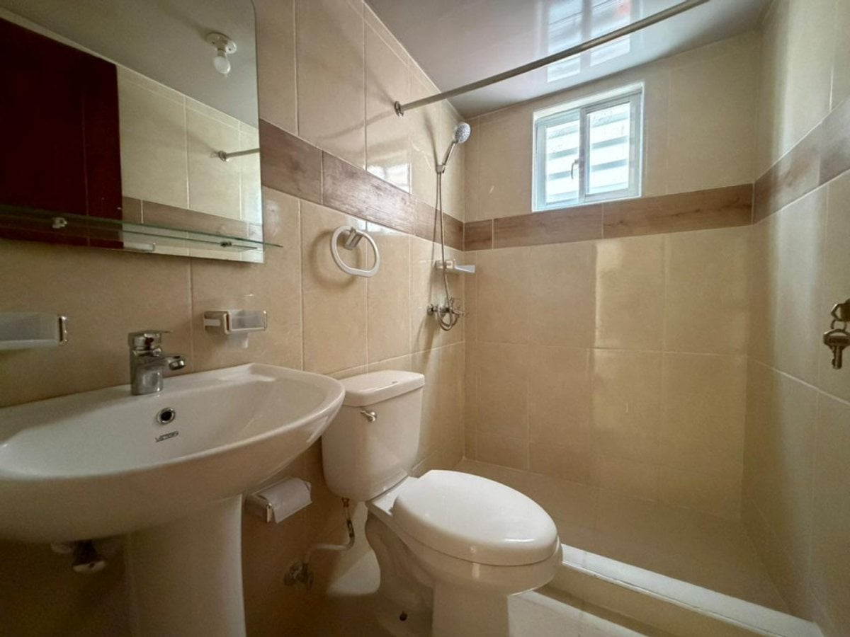 ALQUILO Apartamento 2do Piso En El KM 20 De Las Américas – foto 12