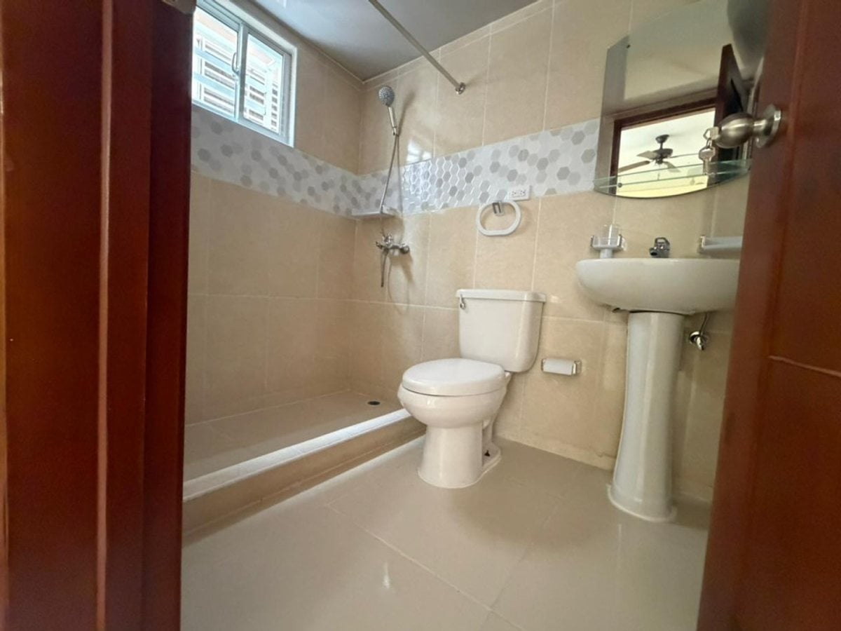 ALQUILO Apartamento 2do Piso En El KM 20 De Las Américas – foto 11