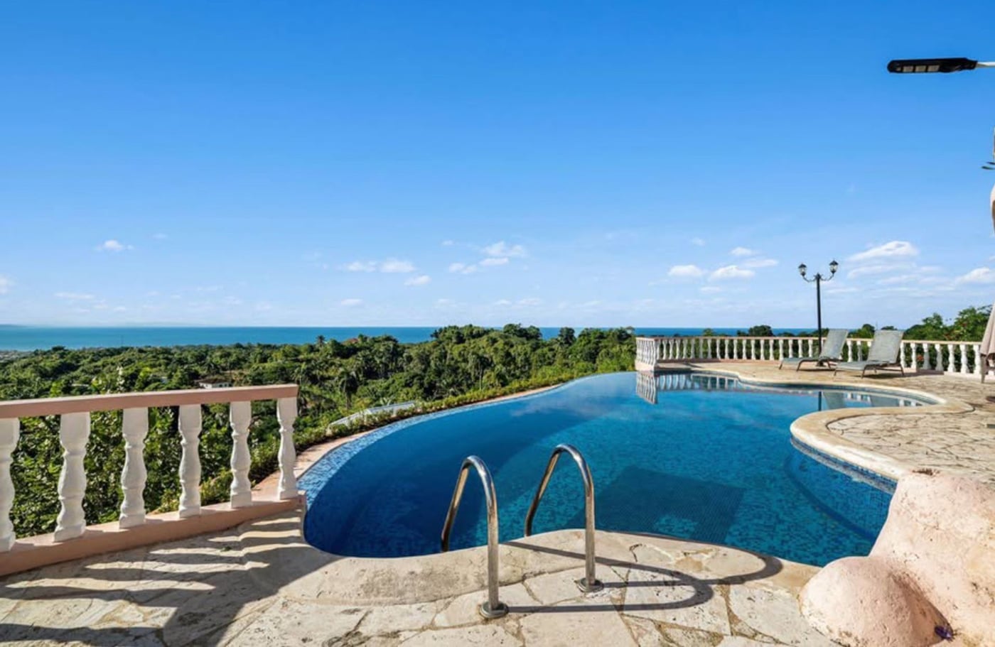 Majestuosa Villa Estilo Castillo con Espectacular – foto 6