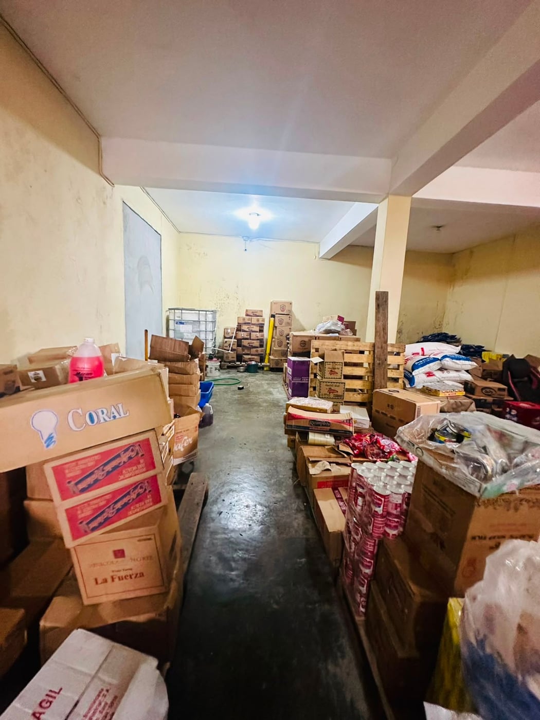Local de uso comercial ubicado en Baní – foto 5