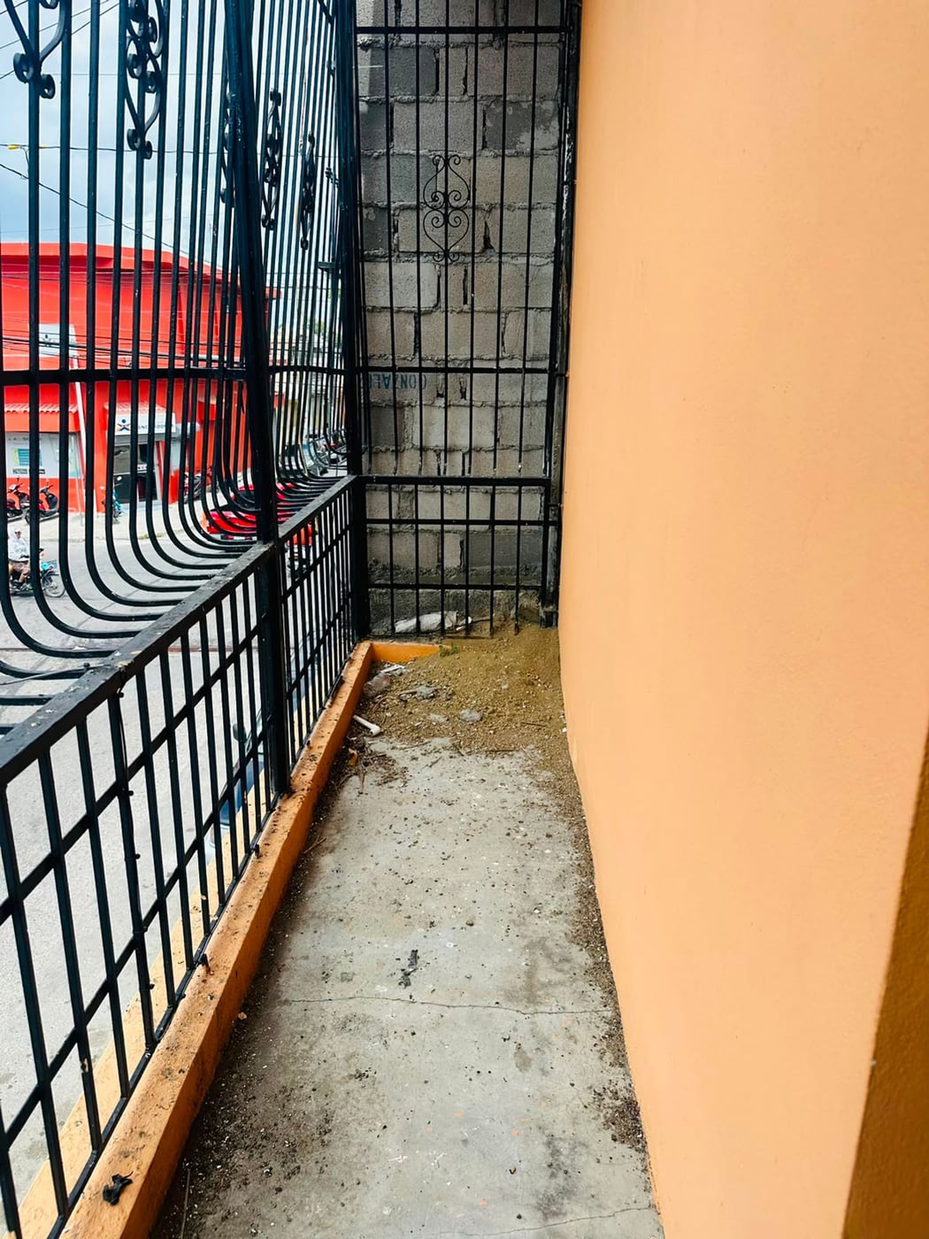 Local de uso comercial ubicado en Baní – foto 9