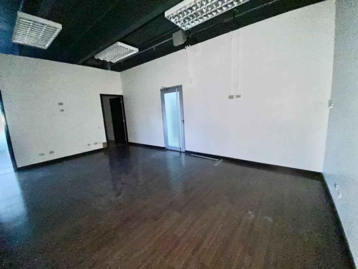 Oficina en Evaristo Morales, Santo Domingo – foto 5