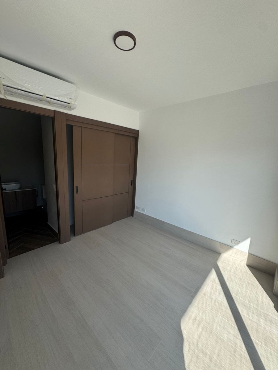 Apartamento en Piantini, Santo Domingo (Nuevo) – foto 4