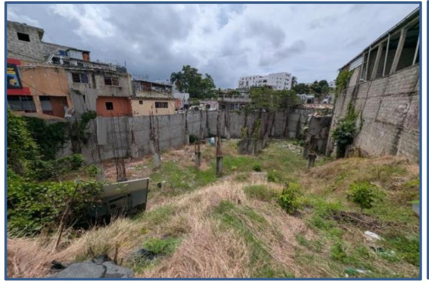 Terreno en venta ave. Los Próceres 785 m² – foto 1