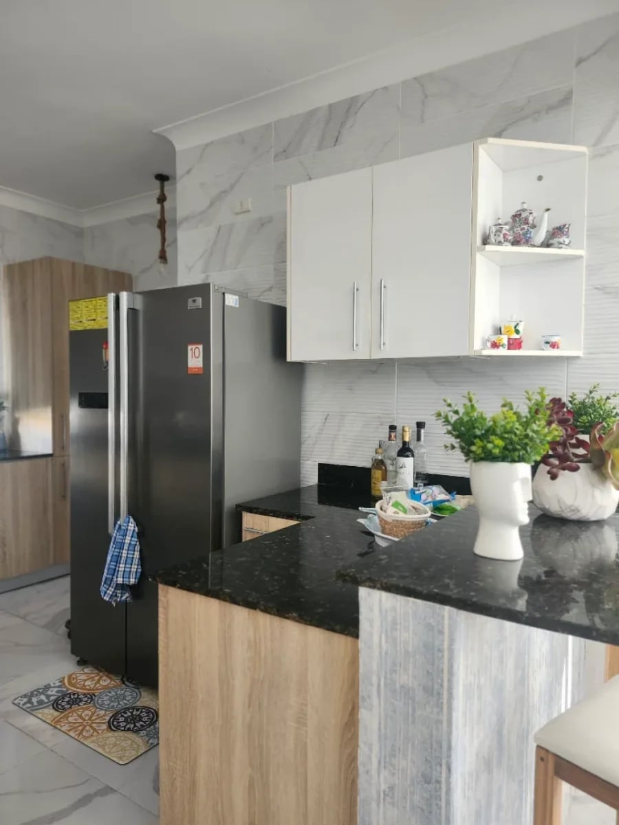 CASA CON TERRAZA Y PATIO EN VISTA CANA – foto 5