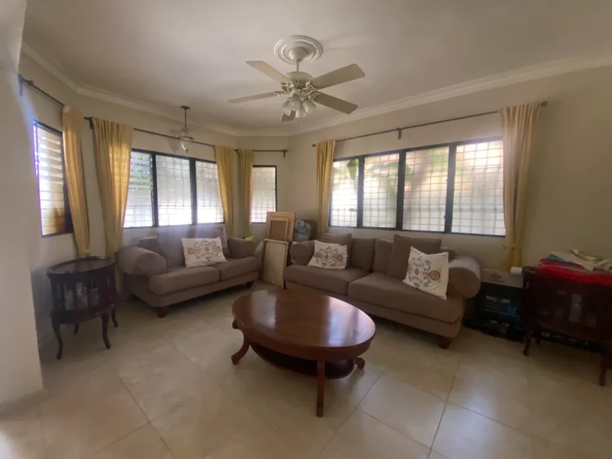Casa 5 habitaciones y amplio patio – foto 5