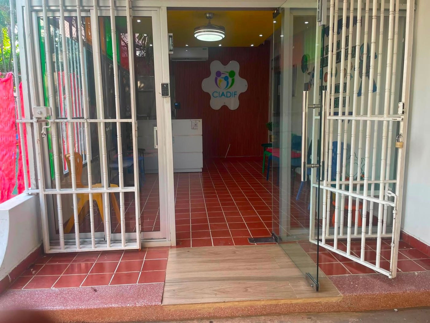 Alquilo casa comercial en gascue, sto. dgo., d.n. – foto 2