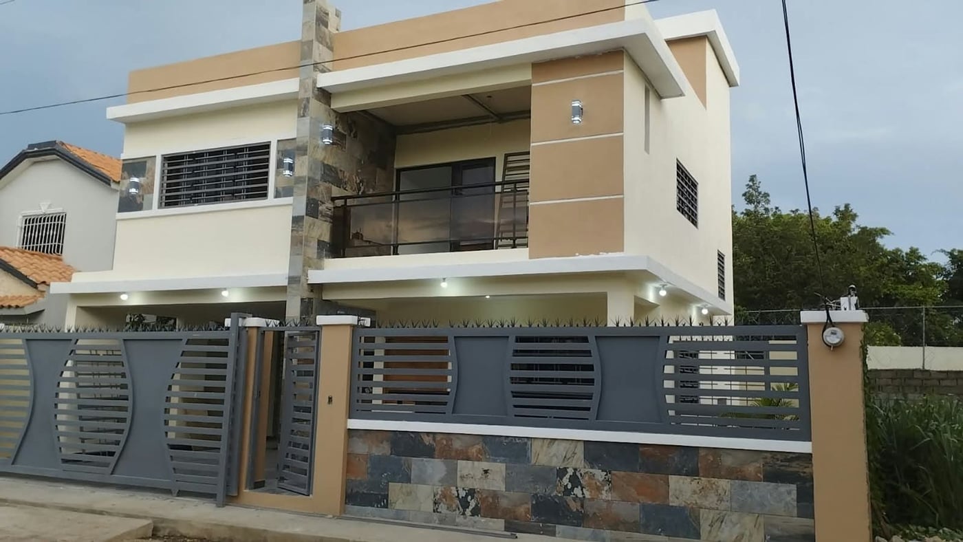 CASA 2 NIVELES LISTA PARA ENTREGA BRISA ORIENTAL – foto 1