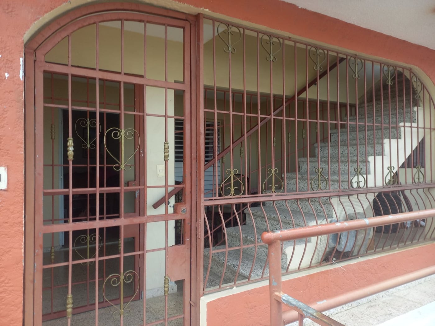 Vendo Propiedad de tres niveles en Alma Rosa II – foto 4