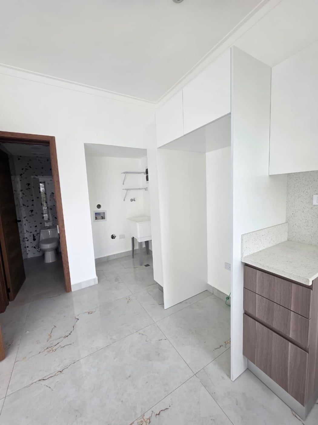 APARTAMENTO EN ALQUILER 1 DORMITORIO DISTRITO NACI – foto 8