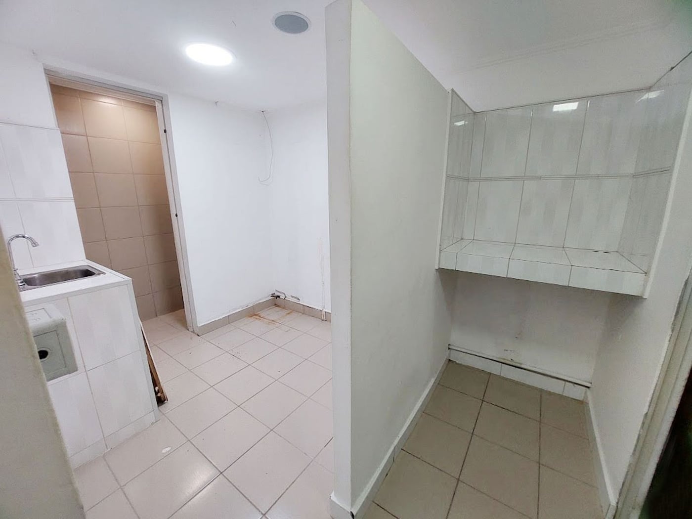 Local en Serrallés para Oficinas o Comercio – foto 8