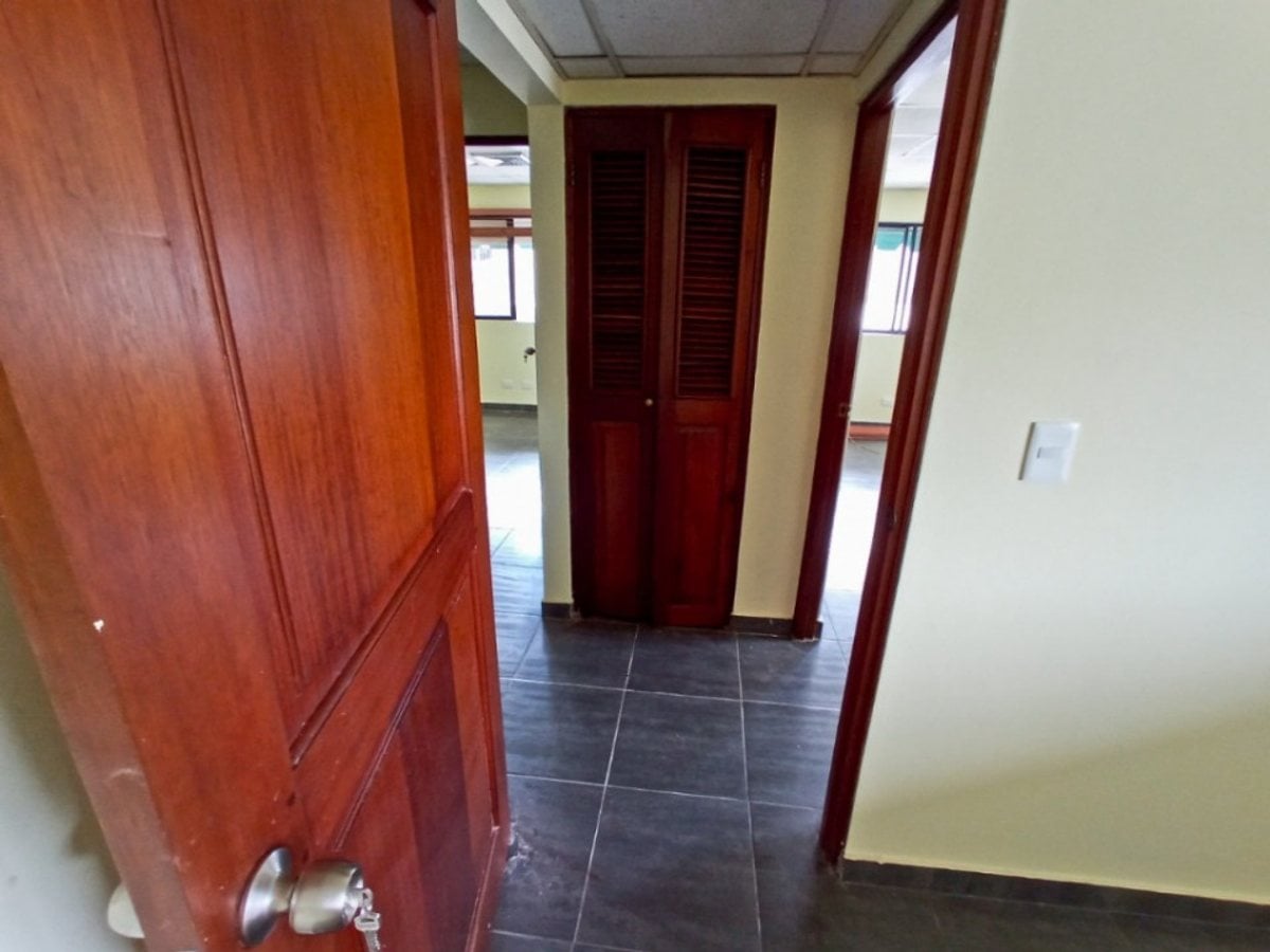 Local comercial en Enriquecido En Santo Domingo – foto 4