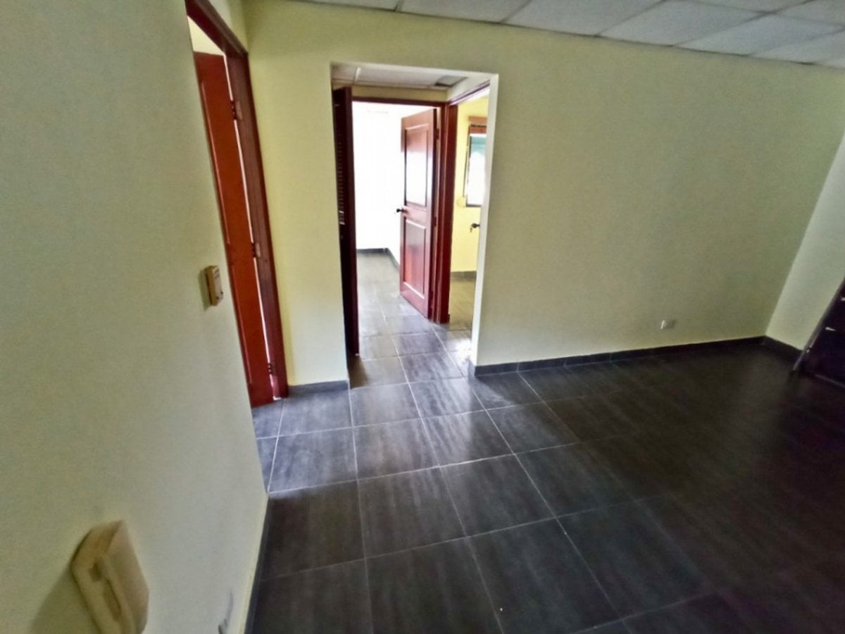 Local comercial en Enriquecido En Santo Domingo – foto 1
