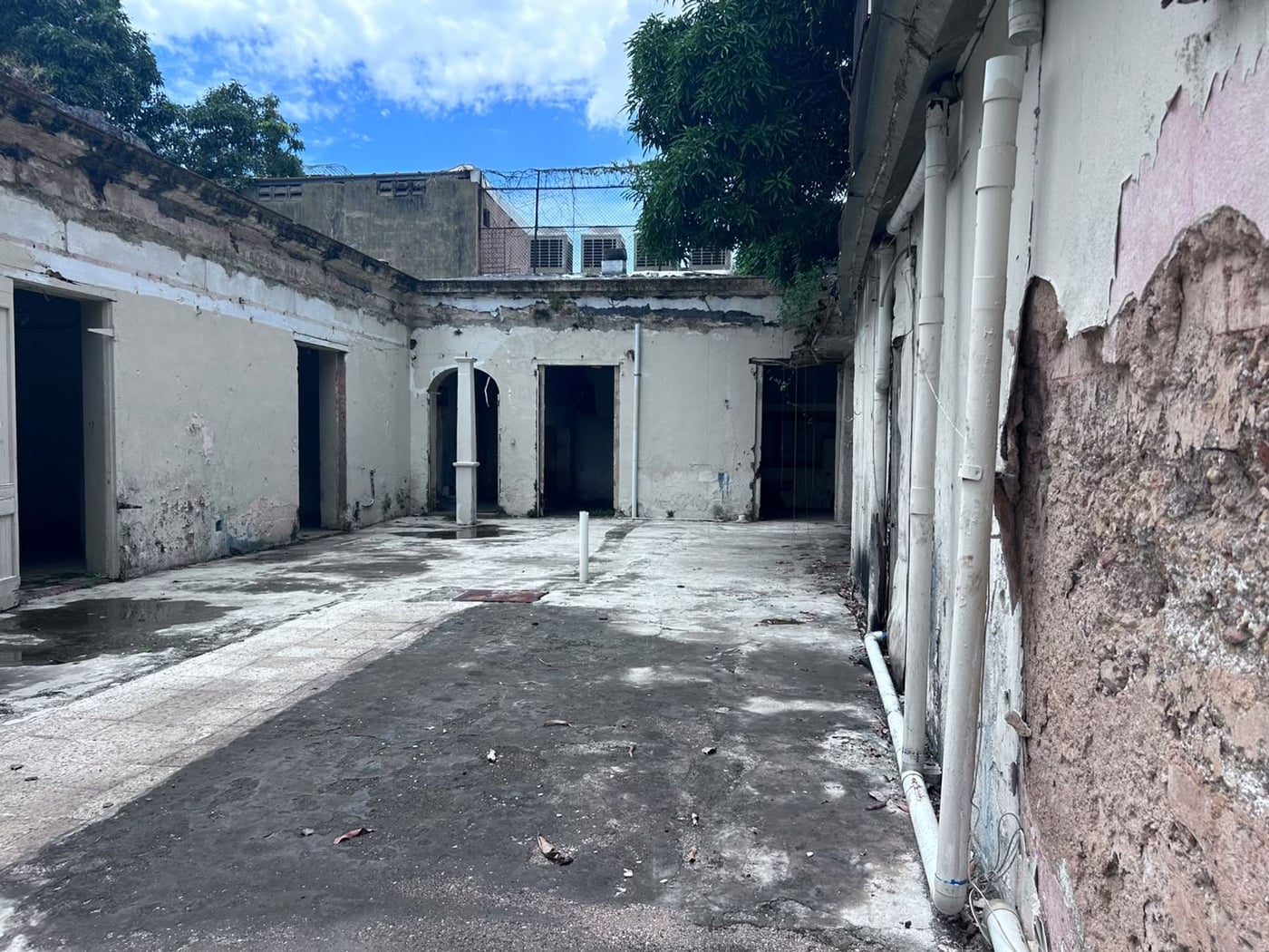 propiedad en venta o alquiler en la zona colonial – foto 1