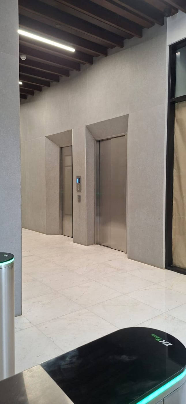 Local de Oficinas en Alquier – foto 1