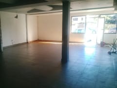 Local comercial en alquiler en Plaza Cinevisión, 75 m² en Primer nivel – foto 2
