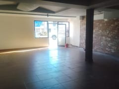 Local comercial en alquiler en Plaza Cinevisión, 75 m² en Primer nivel – foto 4