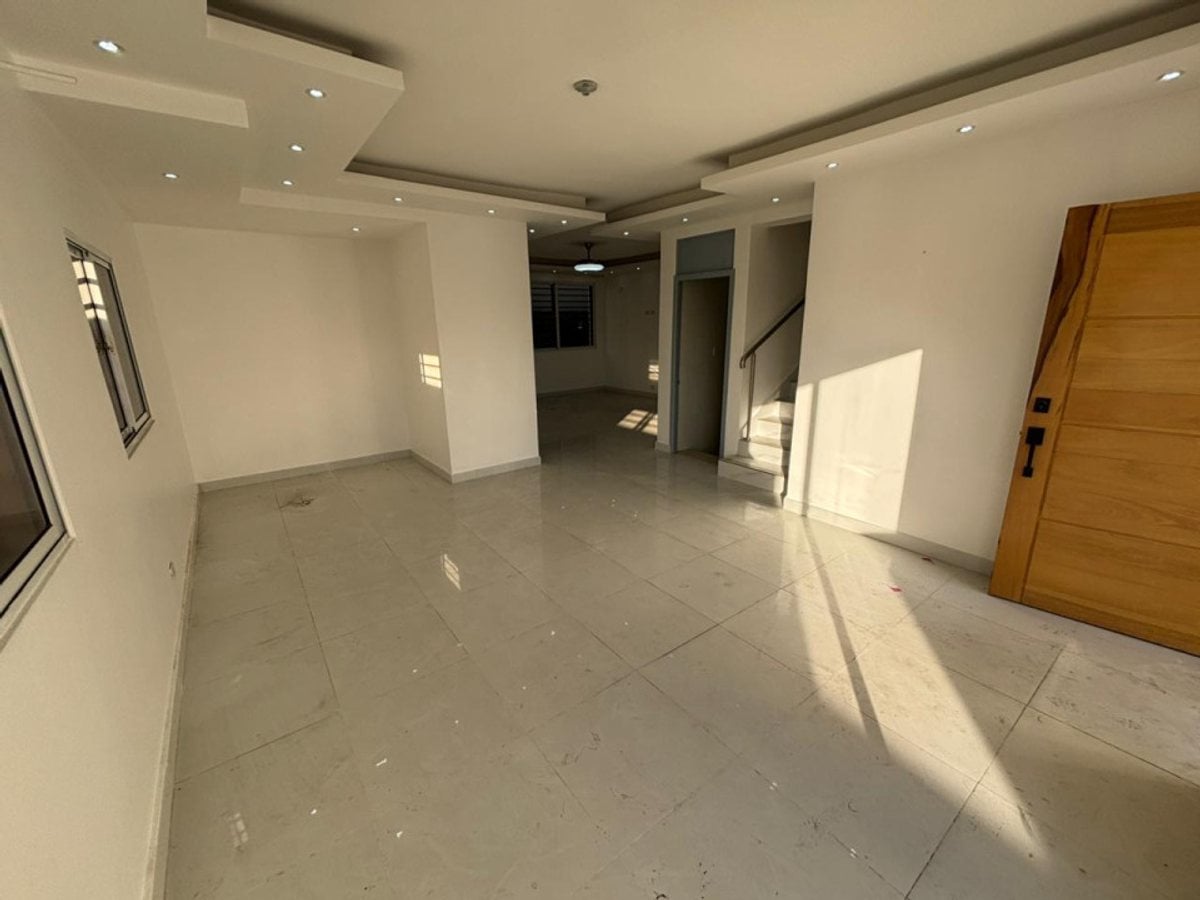 Casa en Altos de Arroyo Hondo III, Santo Domingo – foto 6