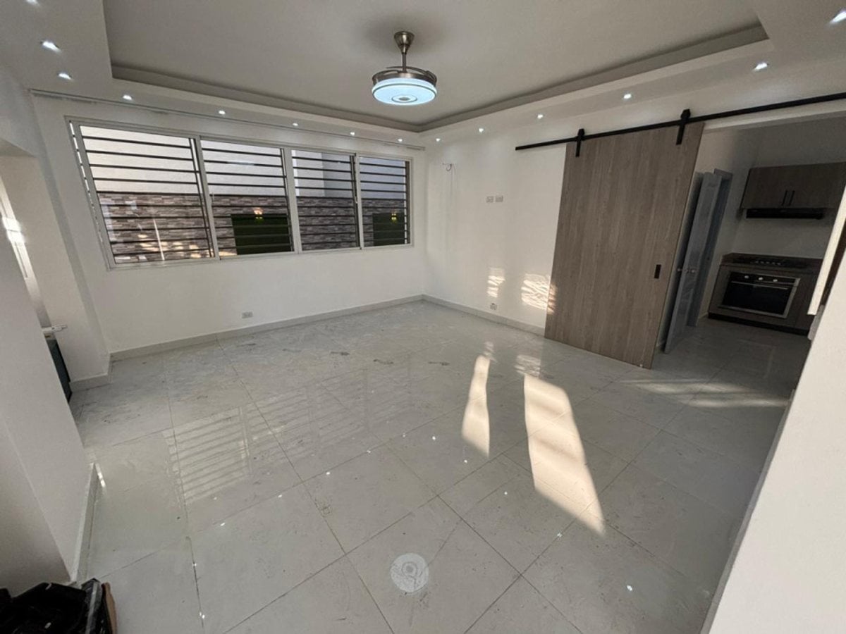 Casa en Altos de Arroyo Hondo III, Santo Domingo – foto 3