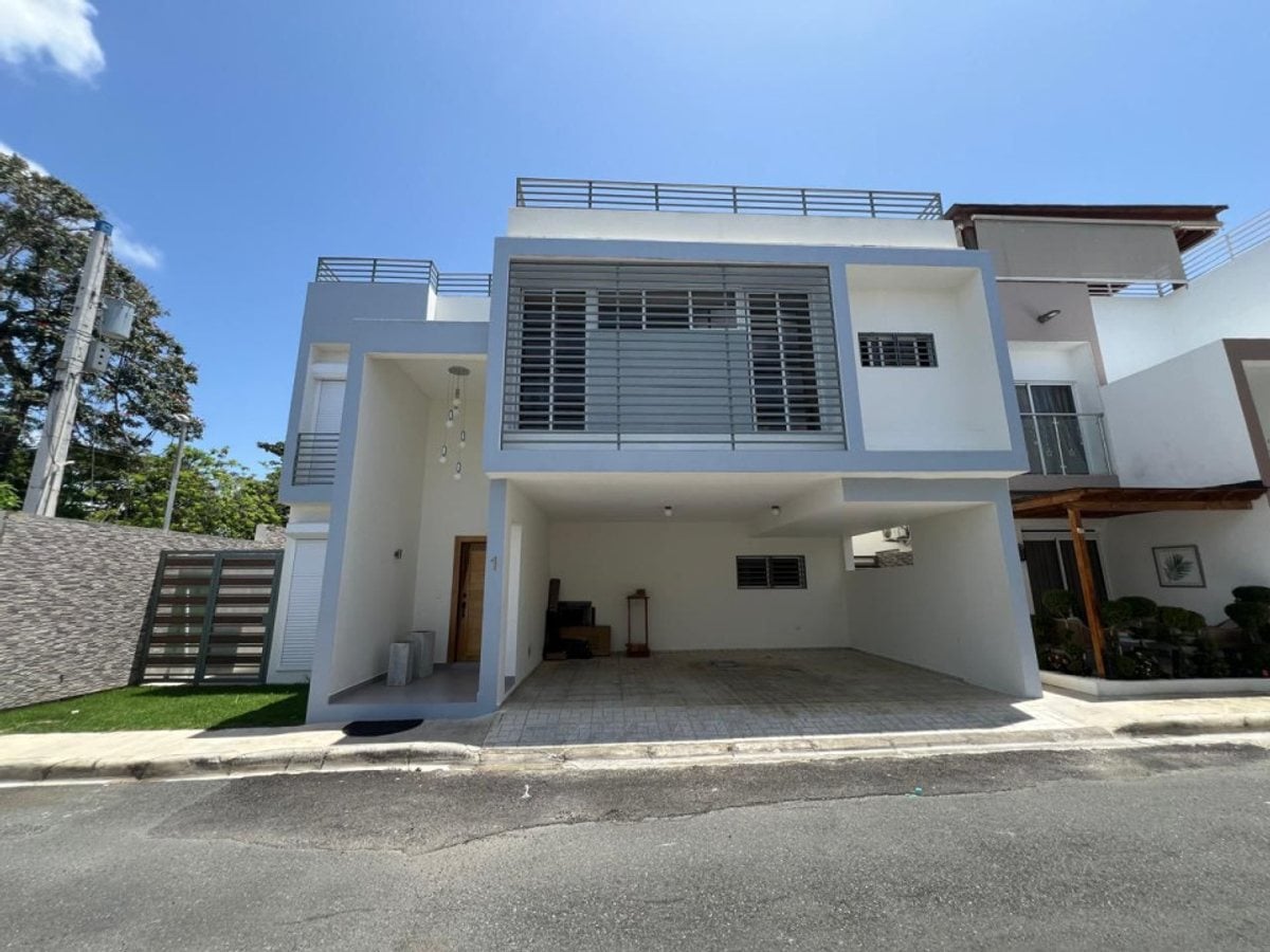 Casa en Altos de Arroyo Hondo III, Santo Domingo – foto 1