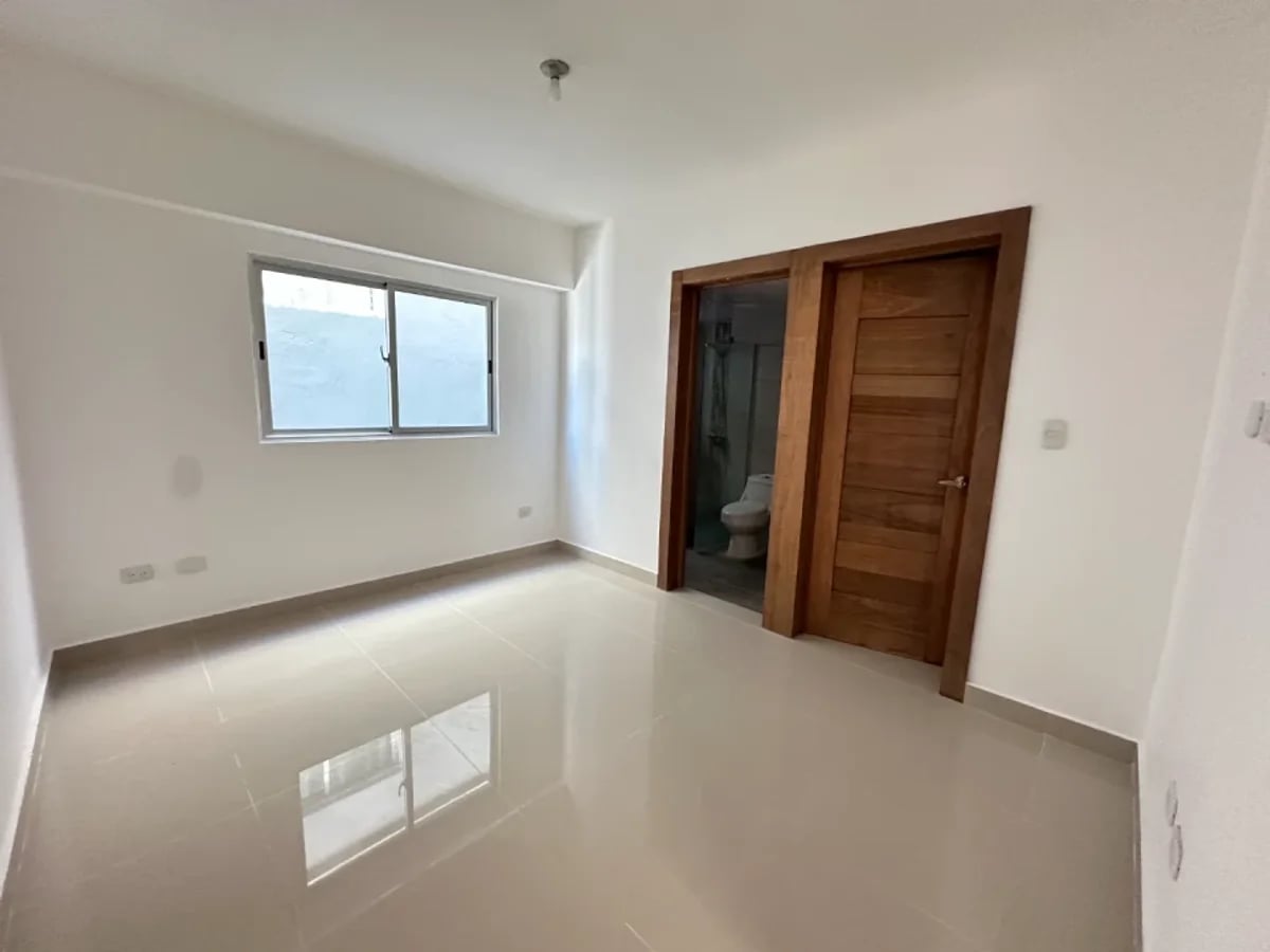 Apartamento en Zona Universitaria con Vista al Mar – foto 9