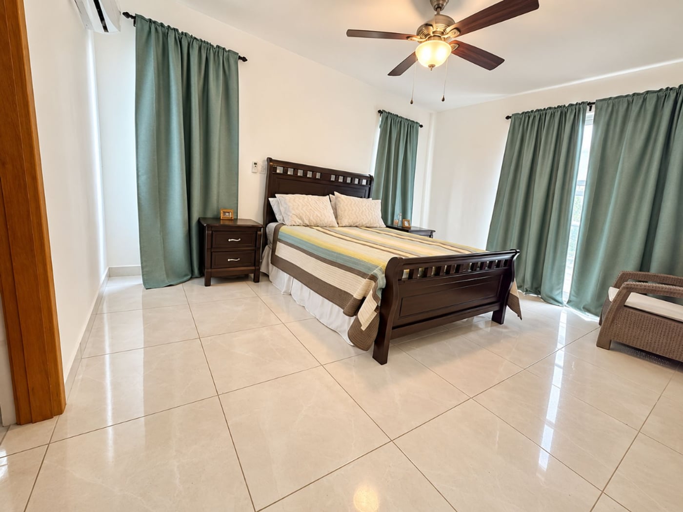 APARTAMENTO AMUEBLADO EN VENTA – CIUDAD MODELO – foto 7