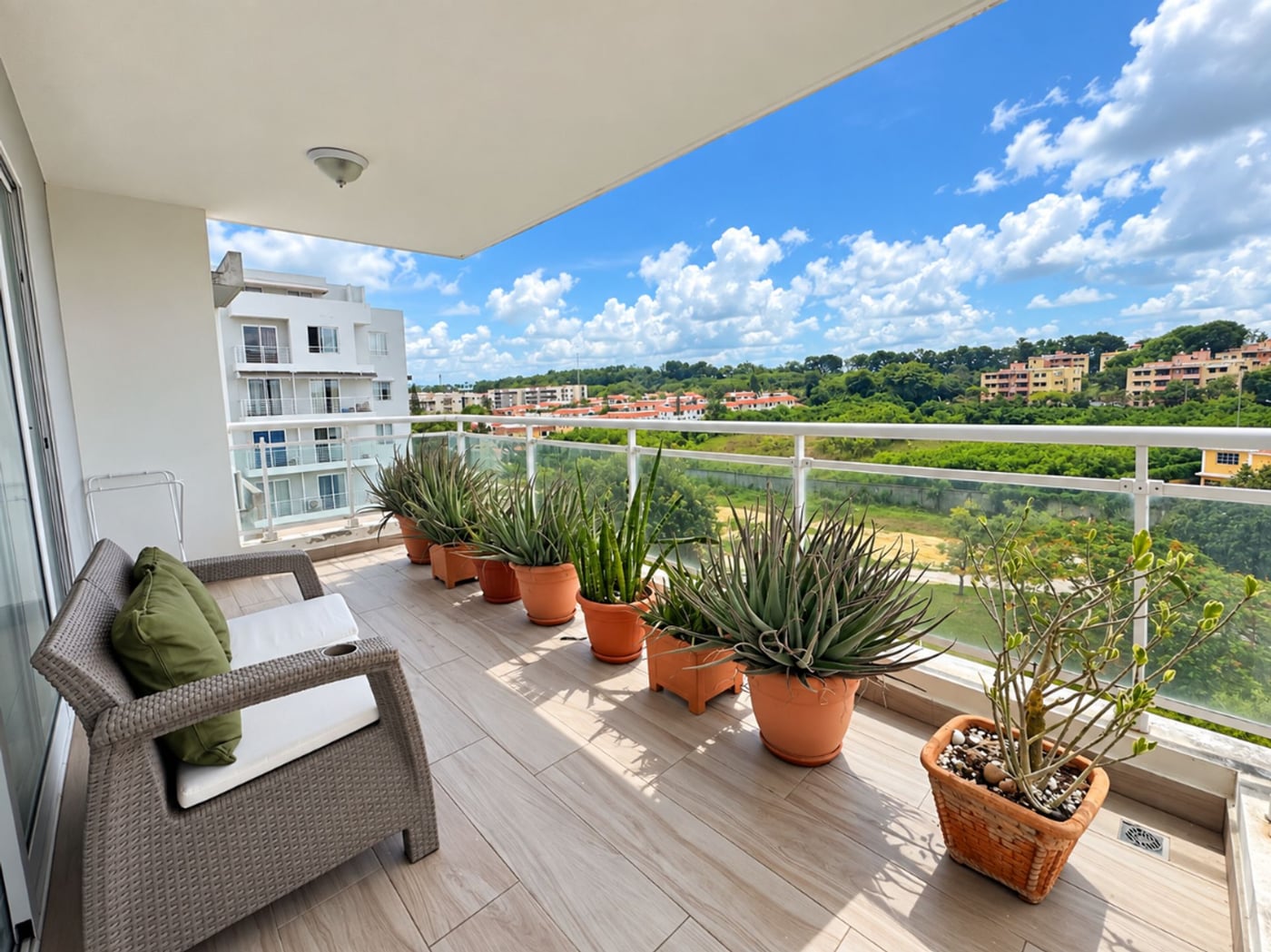 APARTAMENTO AMUEBLADO EN VENTA – CIUDAD MODELO – foto 2