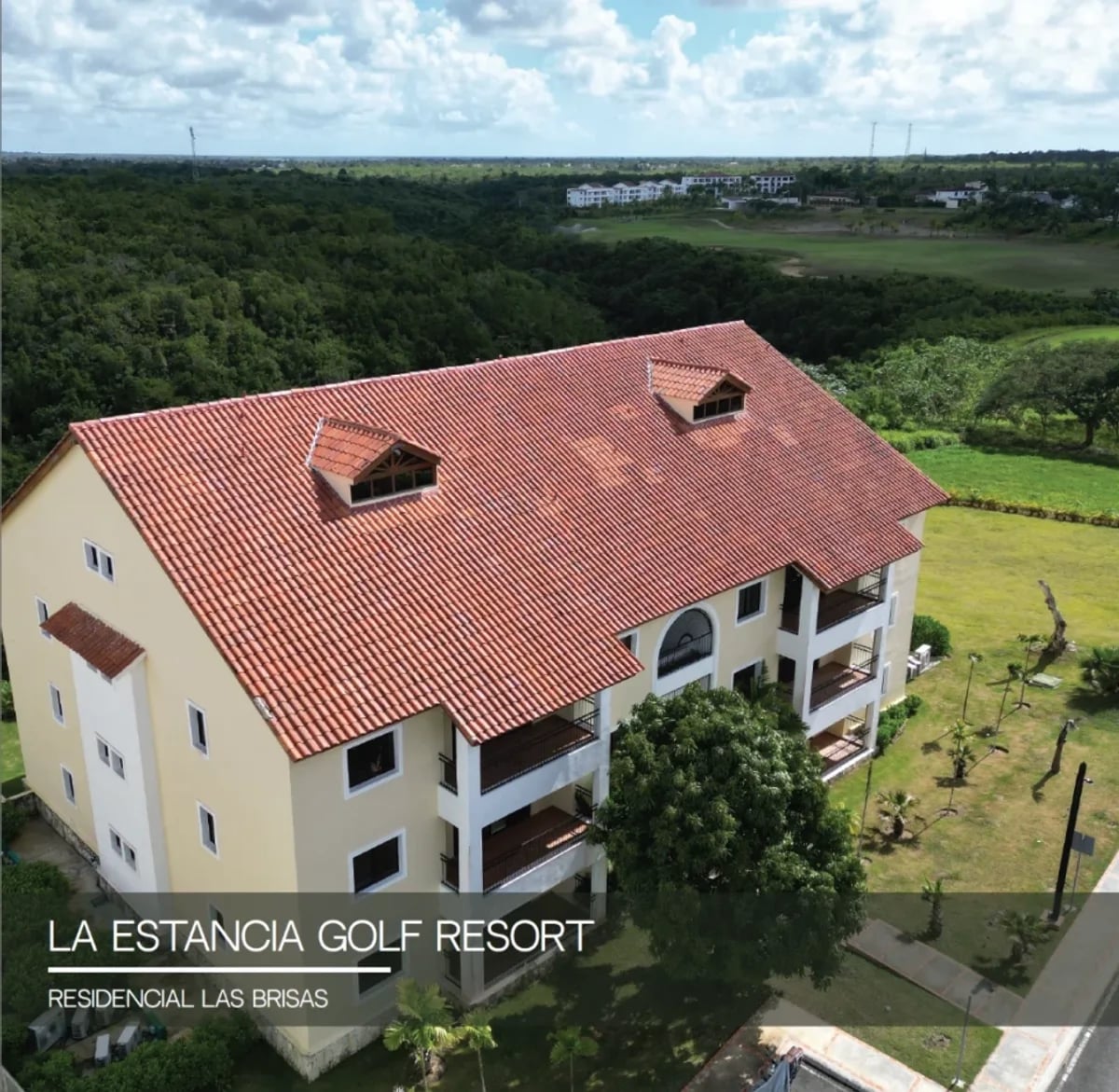 Moderno apartamento de 3 habitaciones en La Estancia golf Resort – foto 1