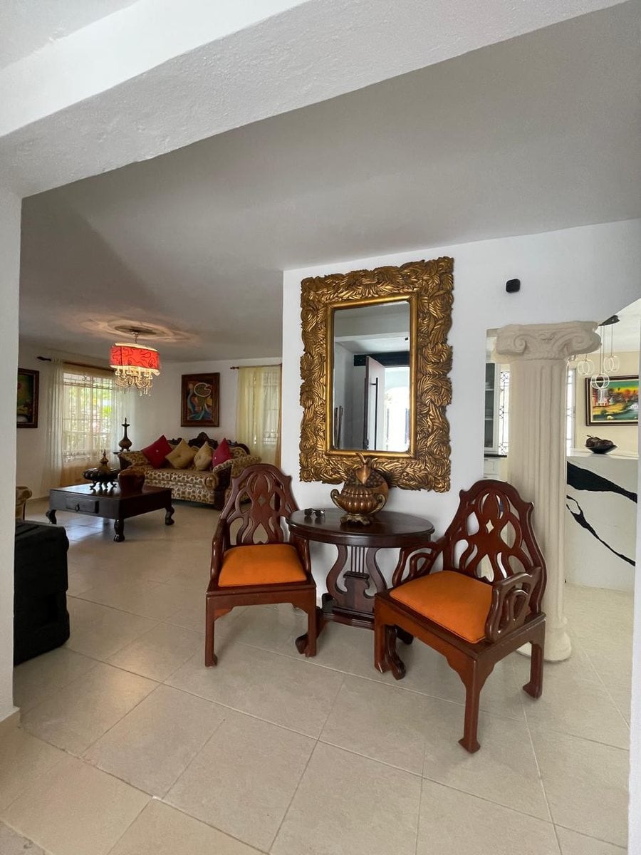CASA EN CECARA SANTIAGO – foto 3