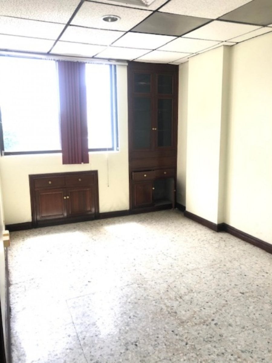 Local De Oficina En Ensanche La Fé, Santo Domingo – foto 4