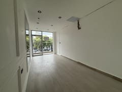 Local Comercial en Alquiler - Ens. Julieta, 28  mt – foto 3