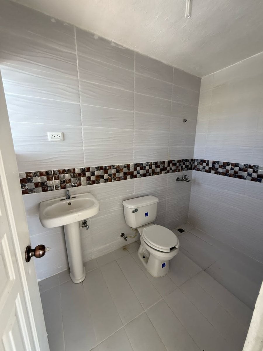 Casa en Villa Tropicalia, Santo Domingo Este – foto 4