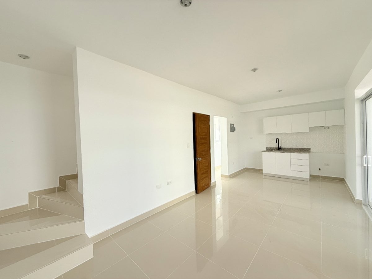 Townhouse 2H/2B + Terraza de 47 m² US$125,000 – foto 1